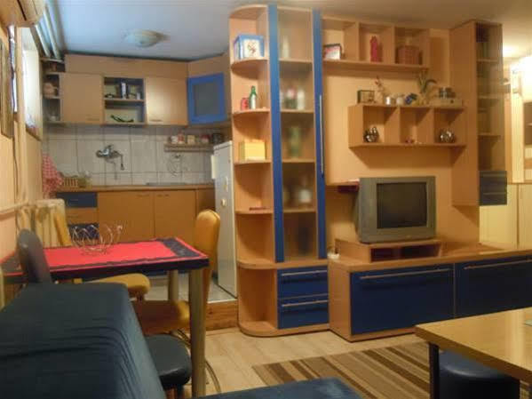 בלגרד Apartment Fontana מראה חיצוני תמונה